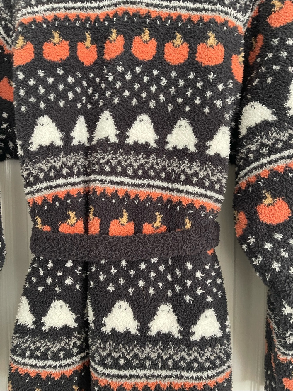 Pottery Barn Gus the Ghost Fair Isle Robe Size M Oversized Fleece Pumpkins Cozy - Picture 10 of 12